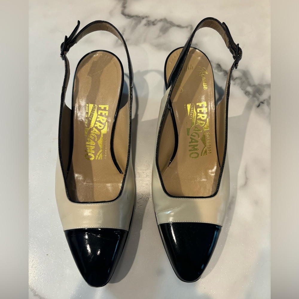 Vintage Ferragamo! Super cute!